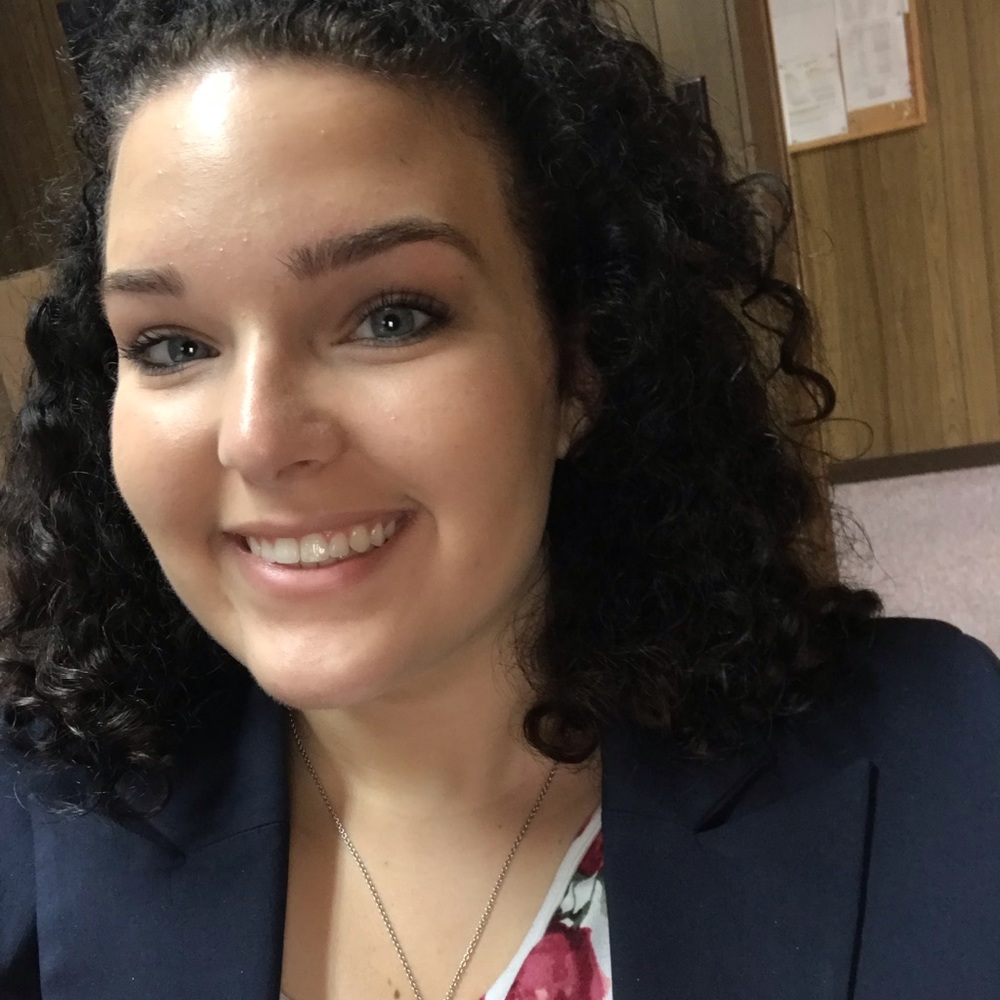 Meet your Posher, Holly